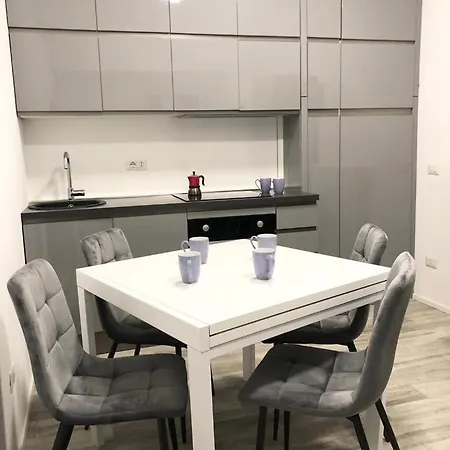 아파트 Navigli Modern Flats *
